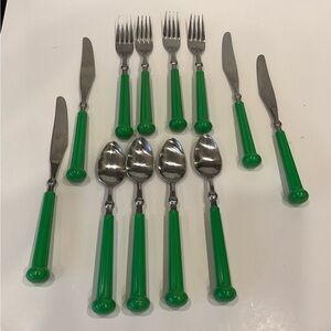 VINTAGE OXFORD HALL GREEN - MADE IN JAPAN FLATWARE